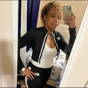 Meet your Posher, Sharon